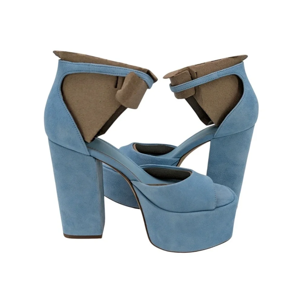 Marc Fisher LTD Della Light Blue Suede Platform Block Heel Sandals Size 6. NEW